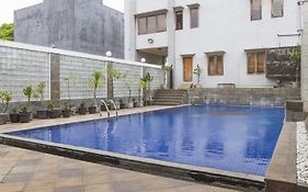 Reddoorz Near Jatinangor Town Square